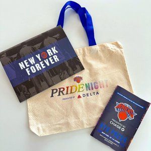 NY Knicks Bundle: 2024 Calendar/Knicks vs Lakers Magazine/Knicks Tote